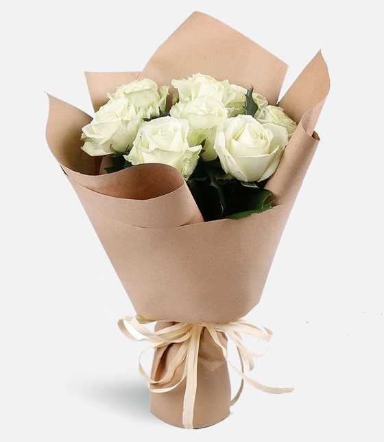 9 Adet White Roses