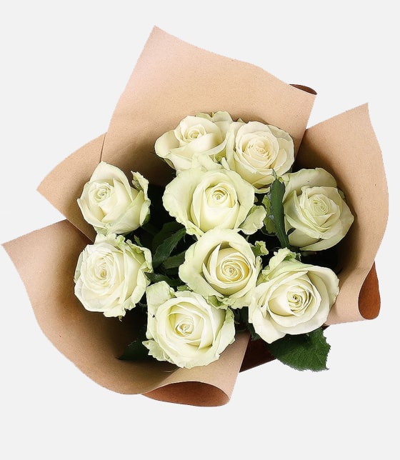 9 Adet White Roses